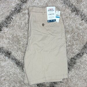 Izod Men's Flat Front Tan Shorts